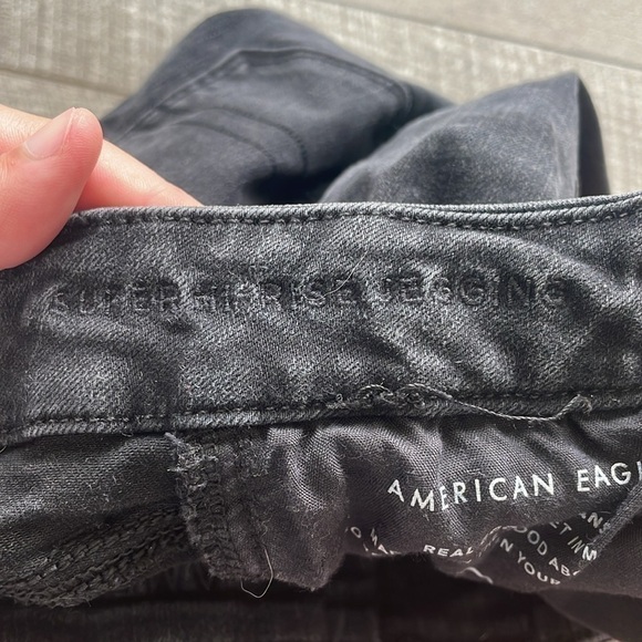 American Eagle Size 0 Black Distressed Super High-Rise Jeggings - Picture 6 of 8